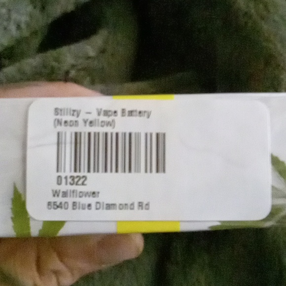 STIIIZY starter kit "Limited fall Edition" "NEON YELLOW"SEALED🆕NWT. - Picture 6 of 7